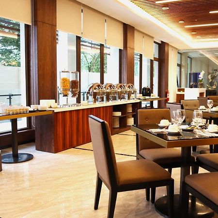 Hotel Casiana & Events Center Tagaytay Managed By Hii タガイタイ エクステリア 写真