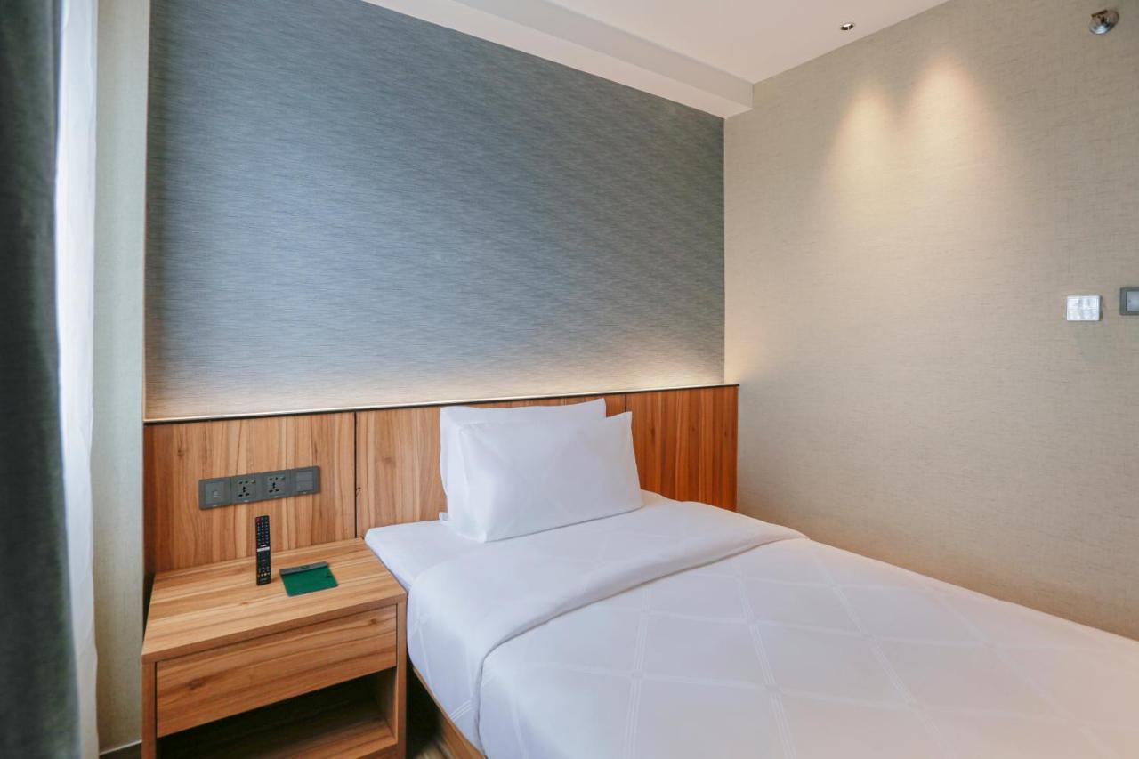 Hotel Casiana & Events Center Tagaytay Managed By Hii タガイタイ エクステリア 写真