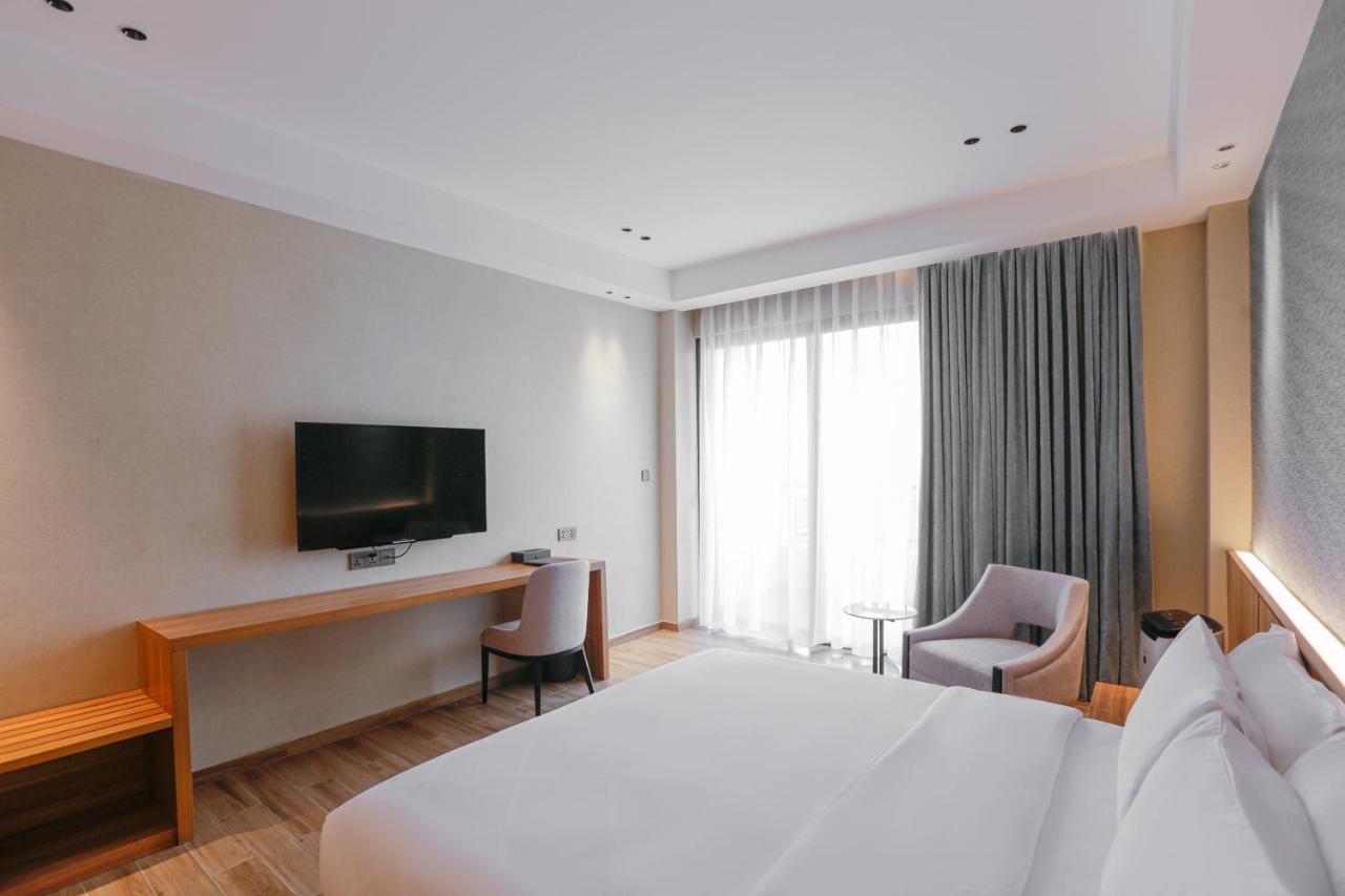 Hotel Casiana & Events Center Tagaytay Managed By Hii タガイタイ エクステリア 写真
