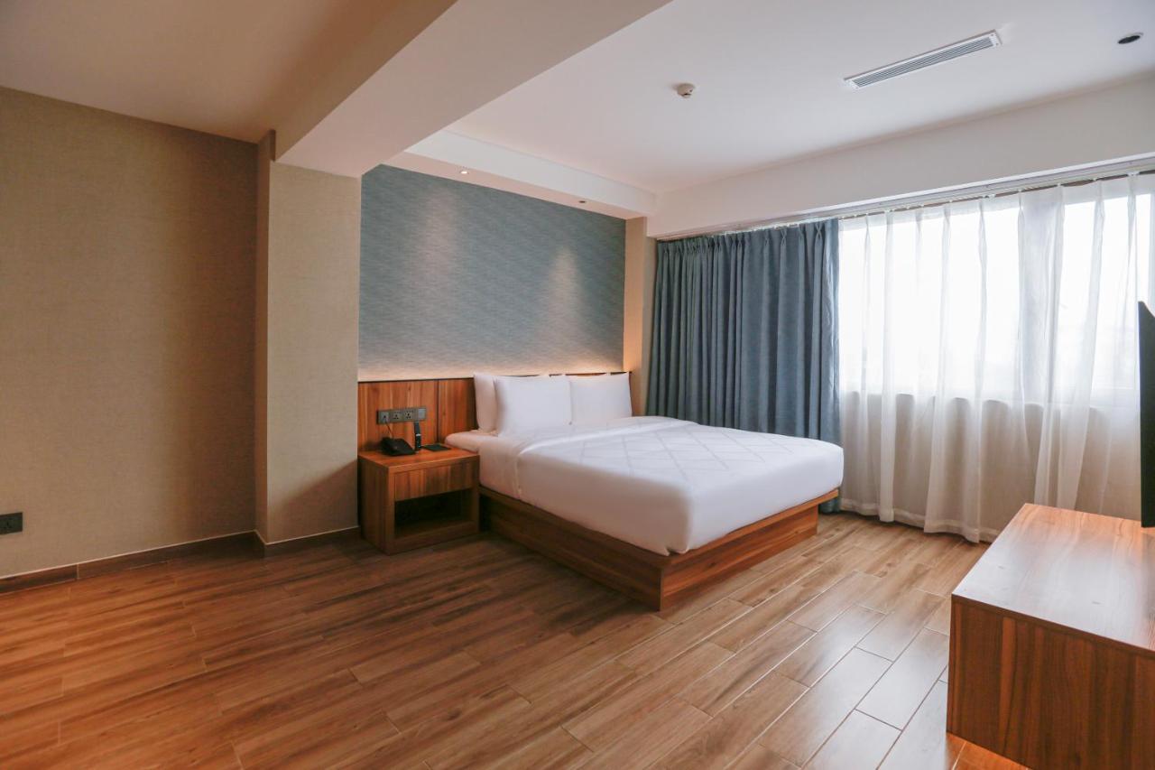Hotel Casiana & Events Center Tagaytay Managed By Hii タガイタイ エクステリア 写真