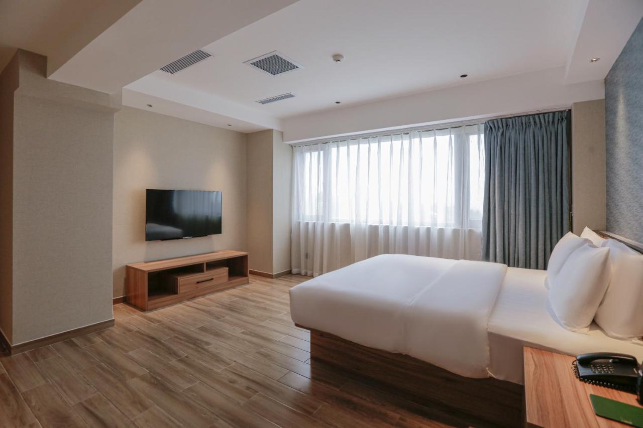 Hotel Casiana & Events Center Tagaytay Managed By Hii タガイタイ エクステリア 写真